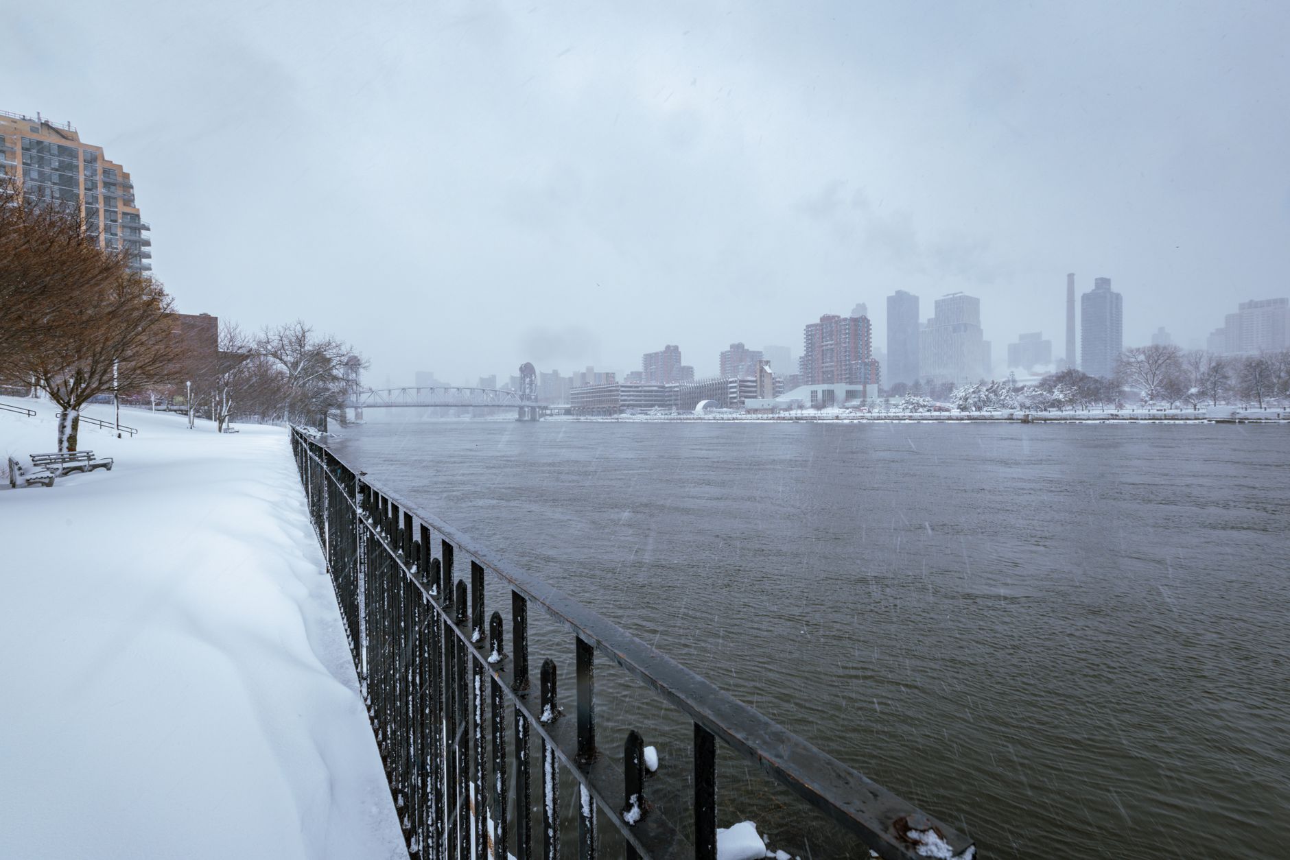 Astoria Park in Queens, representative of the outdoor setting where Protennislesson holds its clinics